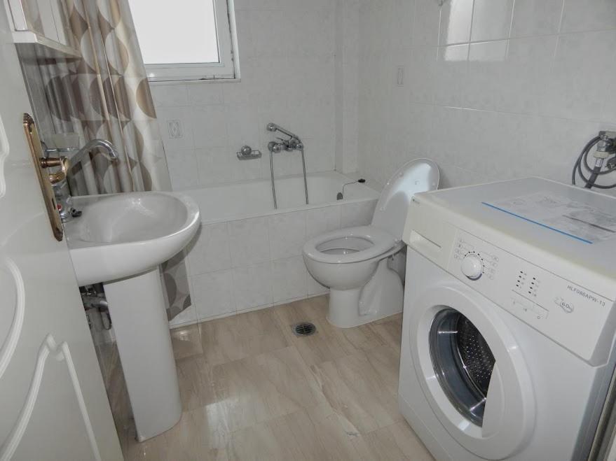 Cozy Apartment For 2-5 People-Center Tripoli 1 Exterior foto